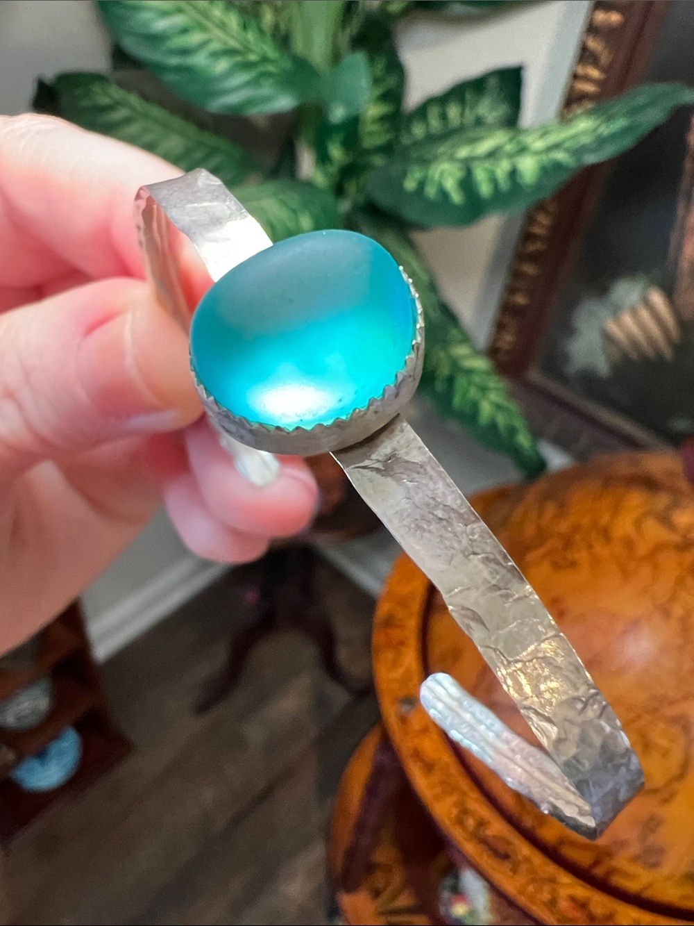 Valore Artisan Made in USA Blue Sea Glass Hammered Sterling Silver Cuff Bracelet